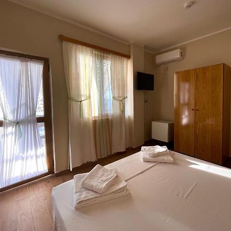 Tekada Hotel & Restaurant Vlorë Eksteriør billede