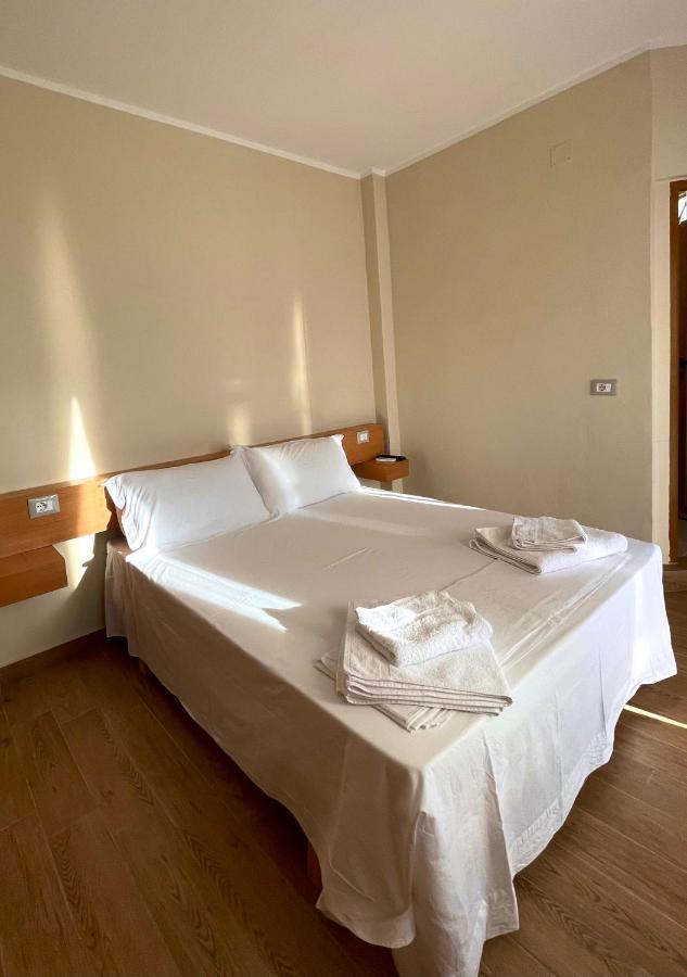 Tekada Hotel & Restaurant Vlorë Eksteriør billede