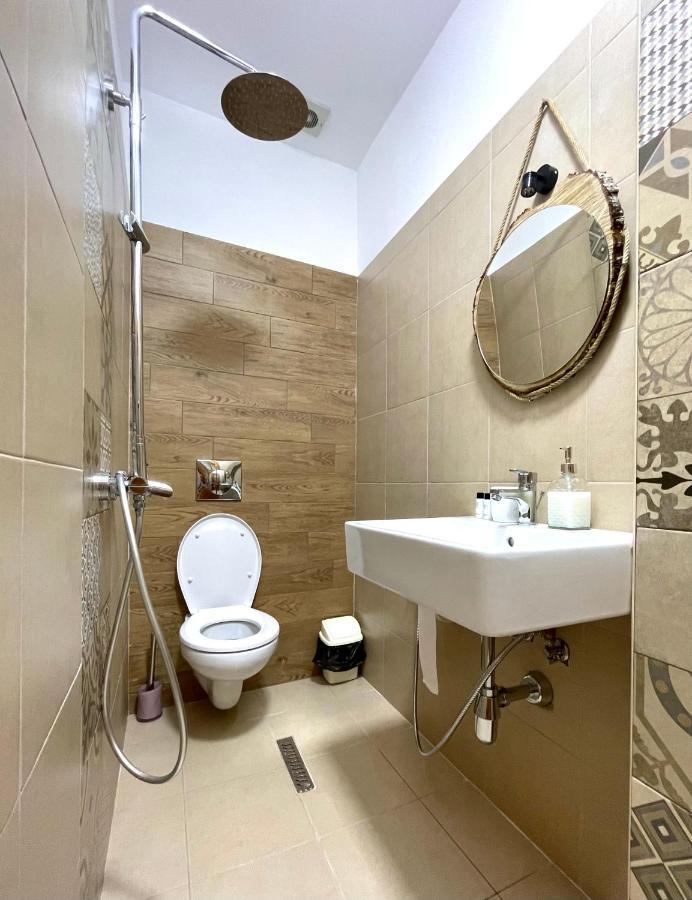 Tekada Hotel & Restaurant Vlorë Eksteriør billede