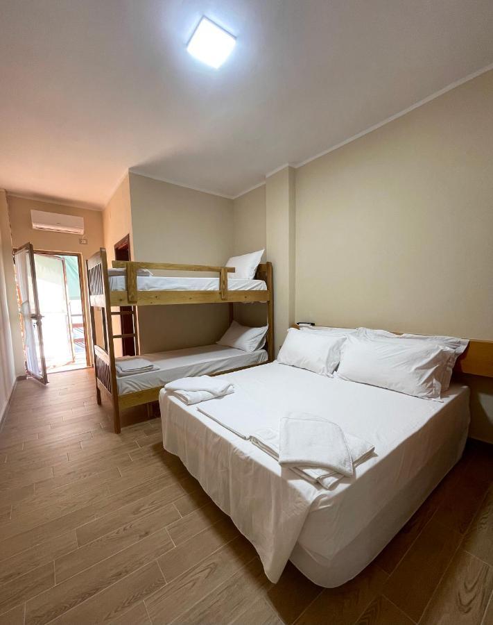 Tekada Hotel & Restaurant Vlorë Eksteriør billede