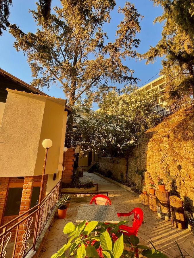 Tekada Hotel & Restaurant Vlorë Eksteriør billede