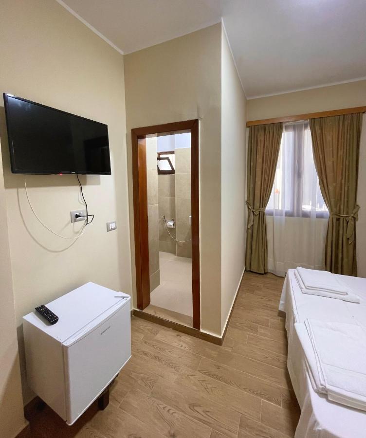 Tekada Hotel & Restaurant Vlorë Eksteriør billede