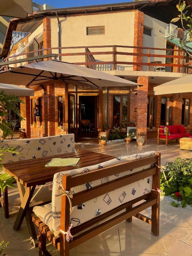 Tekada Hotel & Restaurant Vlorë Eksteriør billede